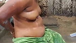 dehati aunty nude bath