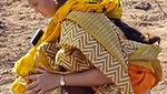 Bhabhi pissing outdoor
