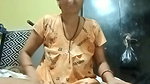 Gujrati bhabhi showing nude body