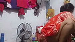 Mature bhabhi showing her ass  working