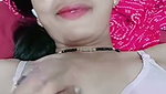 Sexy aunty Fingering her pussy