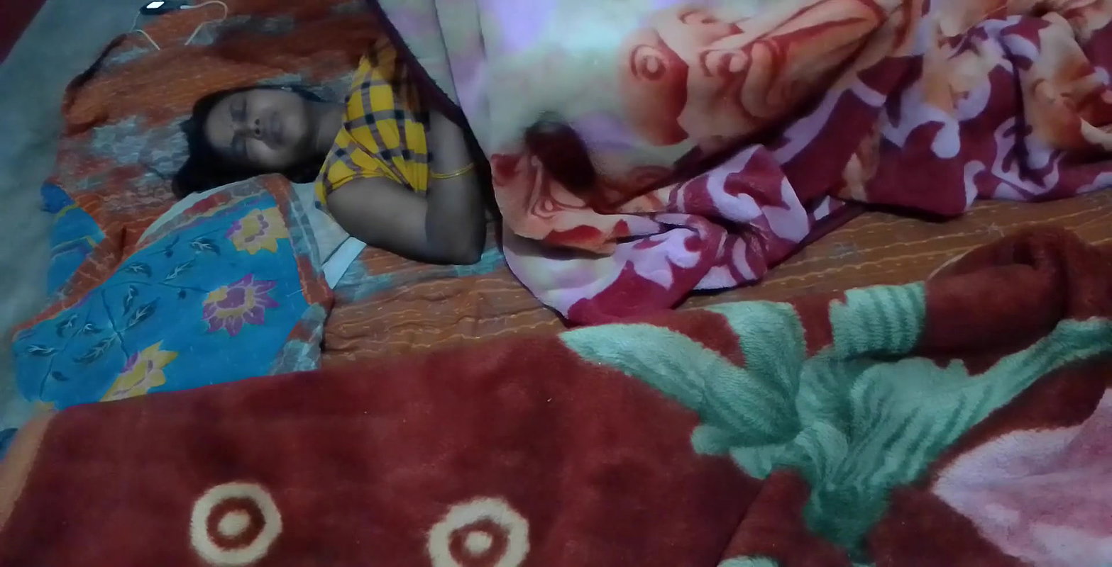 Wife ko raat mein choda  kambal me hindi sex