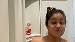 chubby girl nude bath
