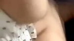 chasmsih ladki ne boob dabayi