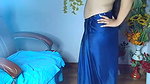 Hot bhabhi with blue saree show her boobs