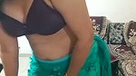 Beautiful bhabhi showing her boob