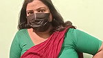 South bhabhi showing one side of her boob