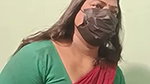 South bhabhi showing one side of her boob