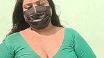 South bhabhi showing one side of her boob
