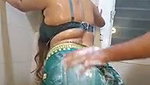 Aunty showing her sexy big ass