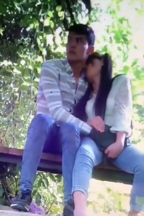 Lover Fingaring Outdoor