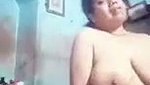 Mature aunty showing her nude figure