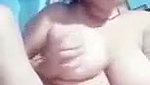 Mature aunty showing her nude figure