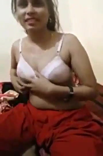 Bangla Babe Boobs Show