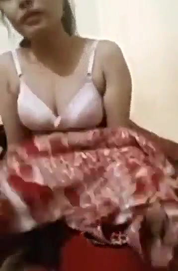 Bangla Babe Boobs Show