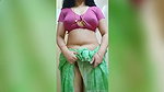 YouTuber showing pussy