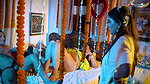 usne do bhabhiyo ke sath sex kiya kiui use apni patni nahi mli threesome full movie ( hindi audo )