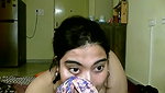 Aunty cleaning cum from face