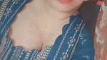Hot maal showing her hot boobs