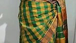 South Bhabhi Showing Her Boobs