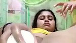 Kolkata bhabhi destroying her pussy  showing