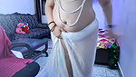 Monika desi