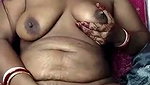 bhabhi Masturbating with dilo  showing