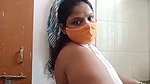 Kamwali bhabhi showing her huge boob