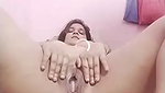 Indian Stripchat Komal Bhabi Pussy Fingering