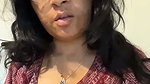 Bhabhi showing her boob