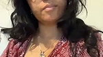 Bhabhi showing her boob