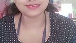 Bhabhi showing her huge boob
