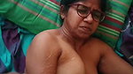 Wife ko chud kar mal suka mal uska Sharir per fenk Diya