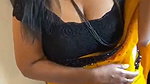 Hot bhabhi show her boob