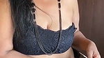 Hot bhabhi show her boob