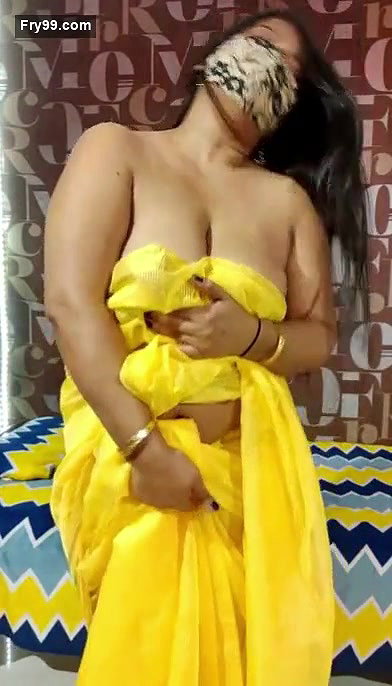 Big Boobs Aunty ManMohini Aunty Hot Live