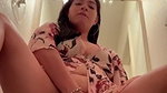 CUTE LOOKING BABE MASTERBATING FOR BOYFRIEND