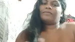 Desi Girl Shows her Big Boobs