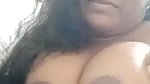 Desi Girl Shows her Big Boobs