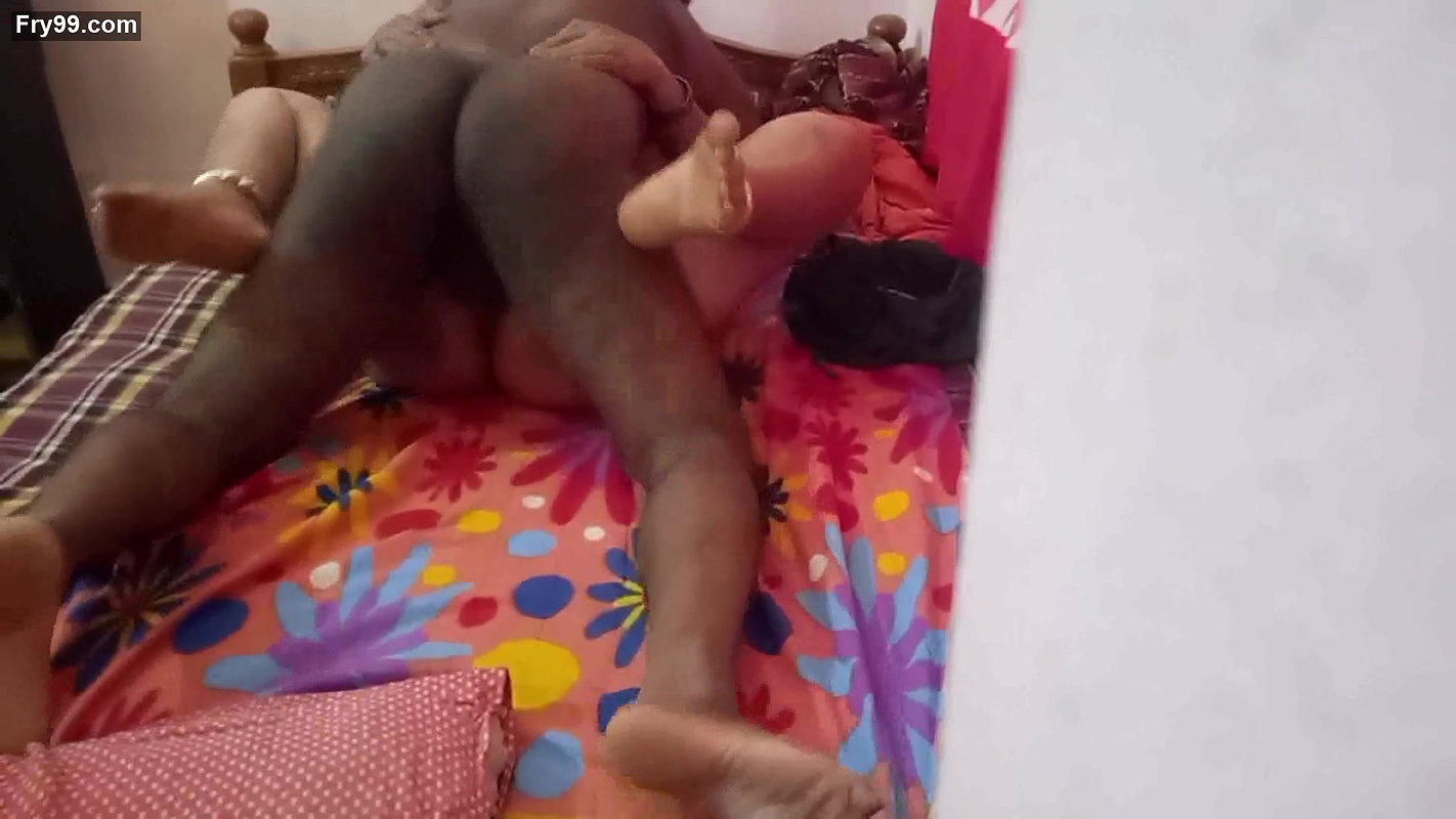 Indian Mature Desi Randi Rupa Aunty