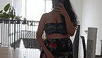 DESI  INDIAN BUSTY BABE