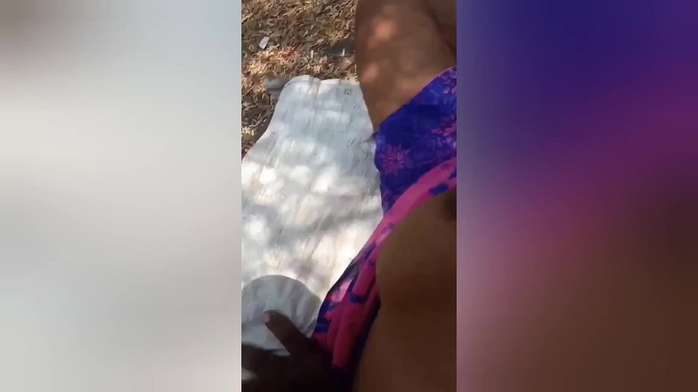 Indian girl getting fucked outdoor