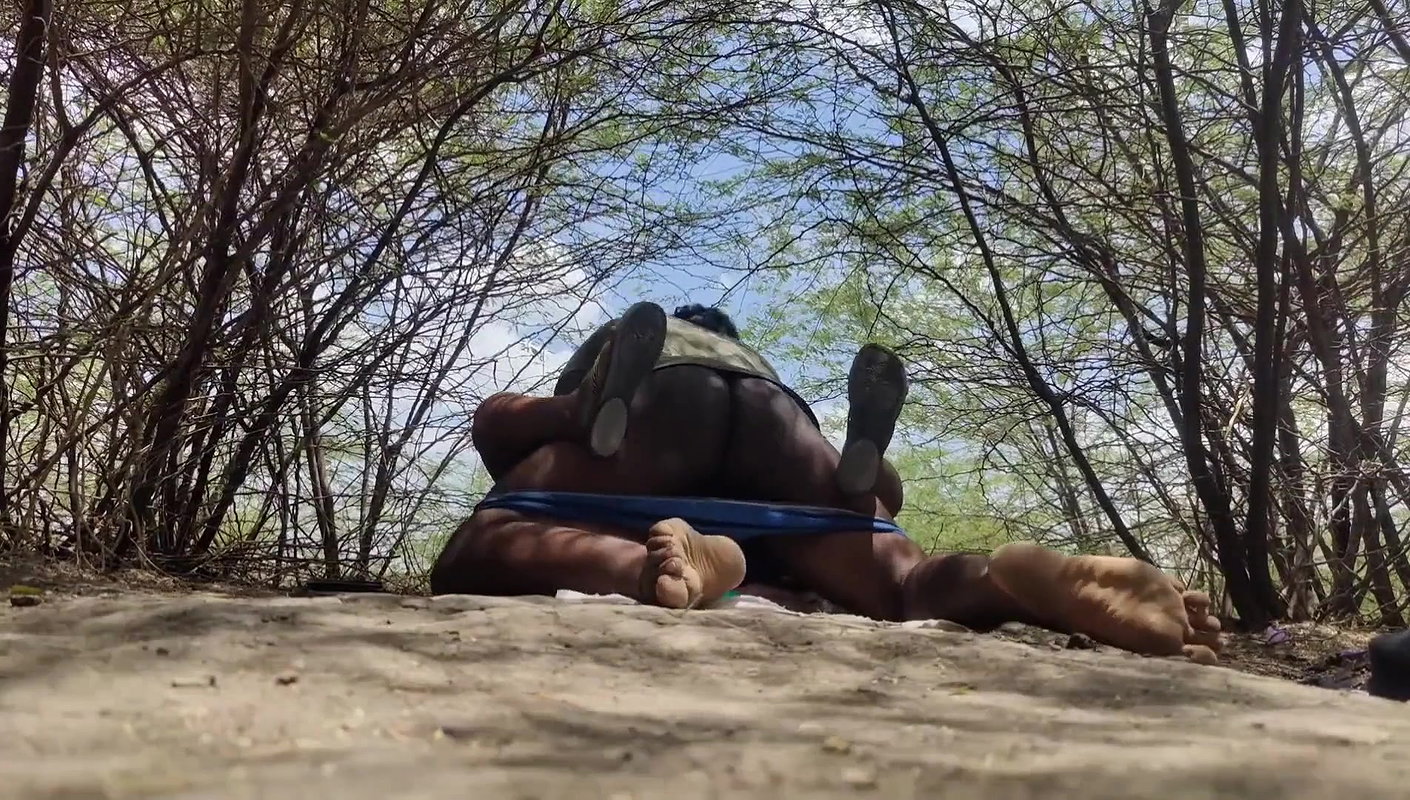 Outdoor sex aunty