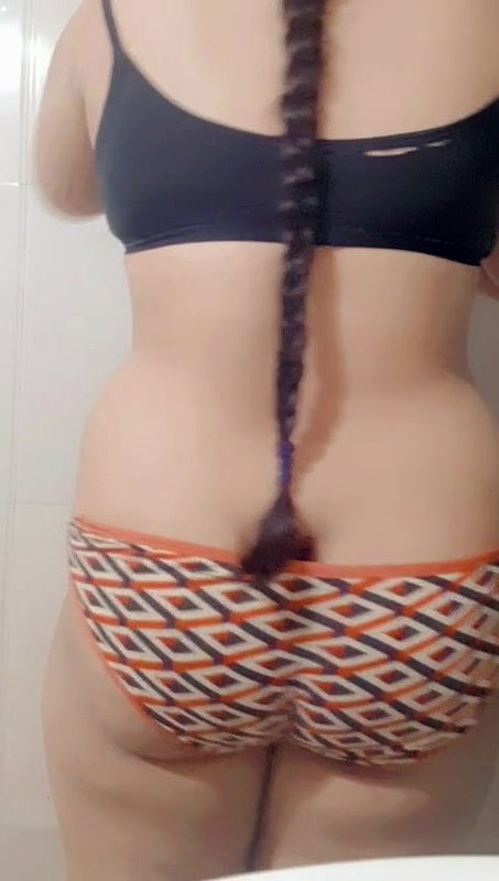Beautiful Chubby Tanker Gf Showing updates18