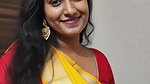 dusky desi lady very big deep navel in yellow saree 22