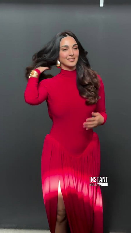 KIARA SIZZLING SEXY CURVY MILF NEVER FAILS TO SEDUCE HQ VIDEO AND MORE 210