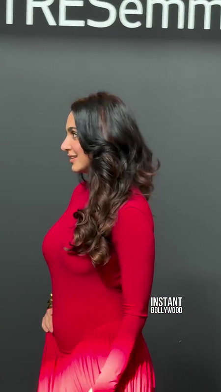 KIARA SIZZLING SEXY CURVY MILF NEVER FAILS TO SEDUCE HQ VIDEO AND MORE 210
