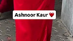 ASHNOOR KAUR IRRESISTIBLE BUSTY BOOBS CLEAVAGE EXPOSE UUFFF 22