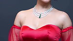 ASHNOOR KAUR IRRESISTIBLE BUSTY BOOBS CLEAVAGE EXPOSE UUFFF 28