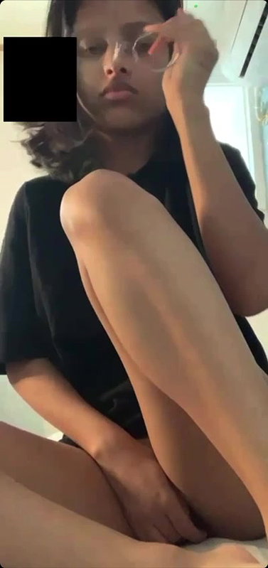 eautiful Sexy Bengali Gf Showing & Bathing updates 22